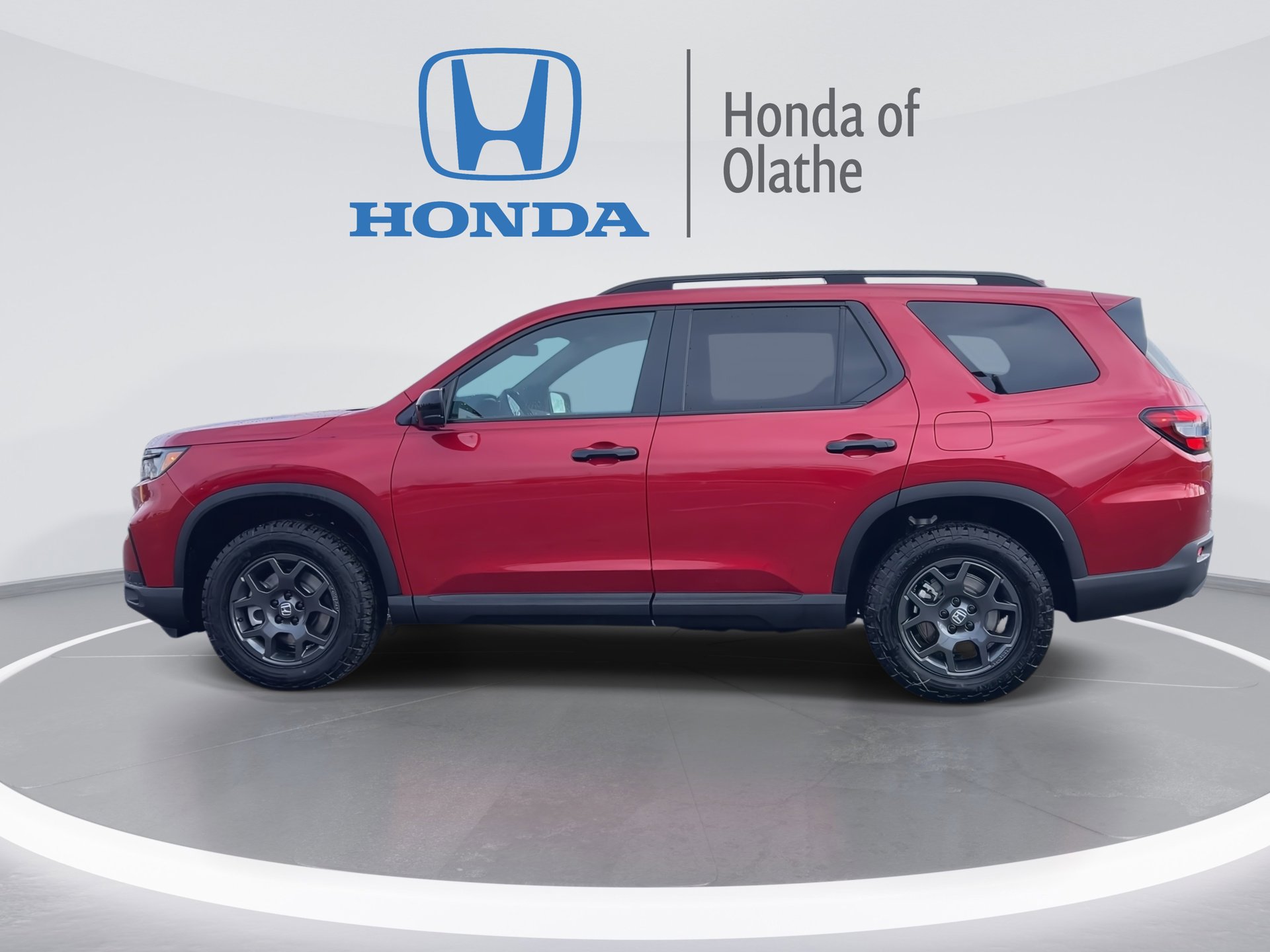 2025 Honda Pilot TrailSport photo 3