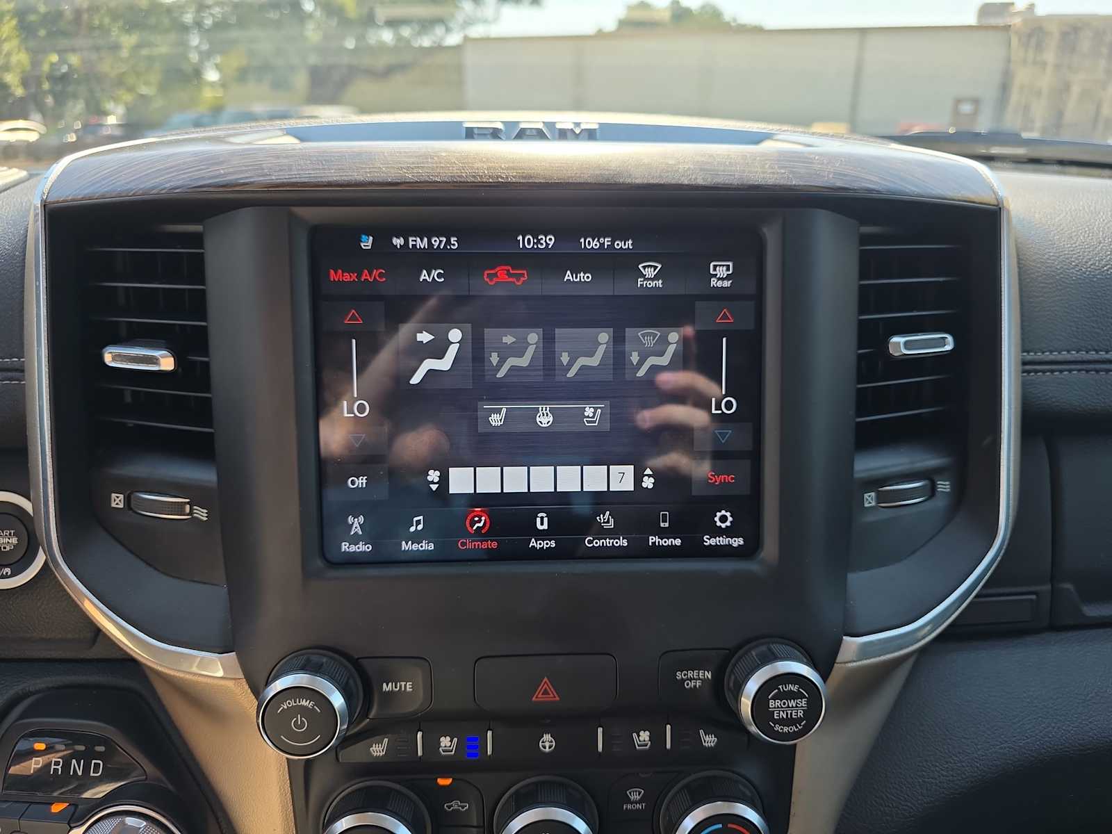 2020 Ram 1500 Laramie photo 15