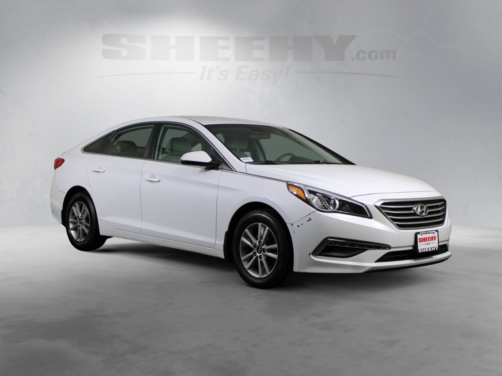 2015 Hyundai Sonata SE photo 2