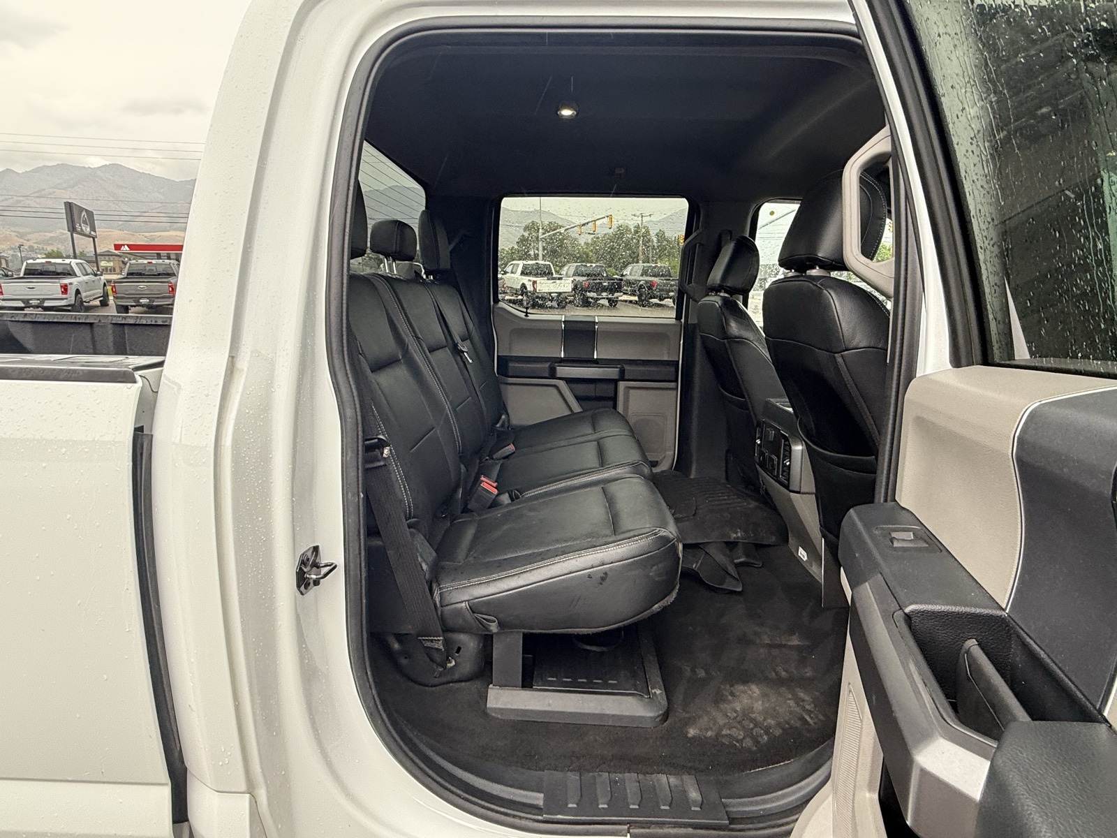 2022 Ford F-350 photo 10