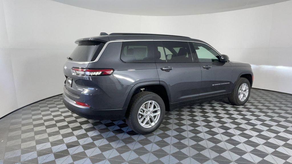 2025 Jeep Grand Cherokee Laredo X photo 4