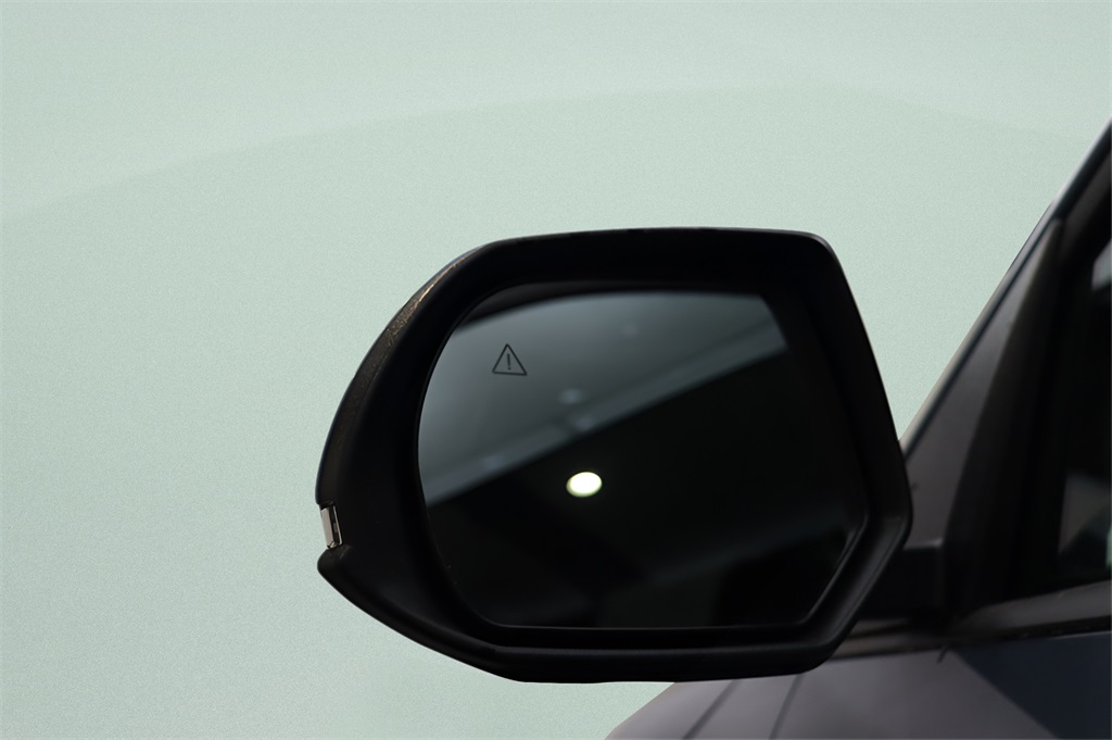 2025 Hyundai Ioniq 5 SE photo 17