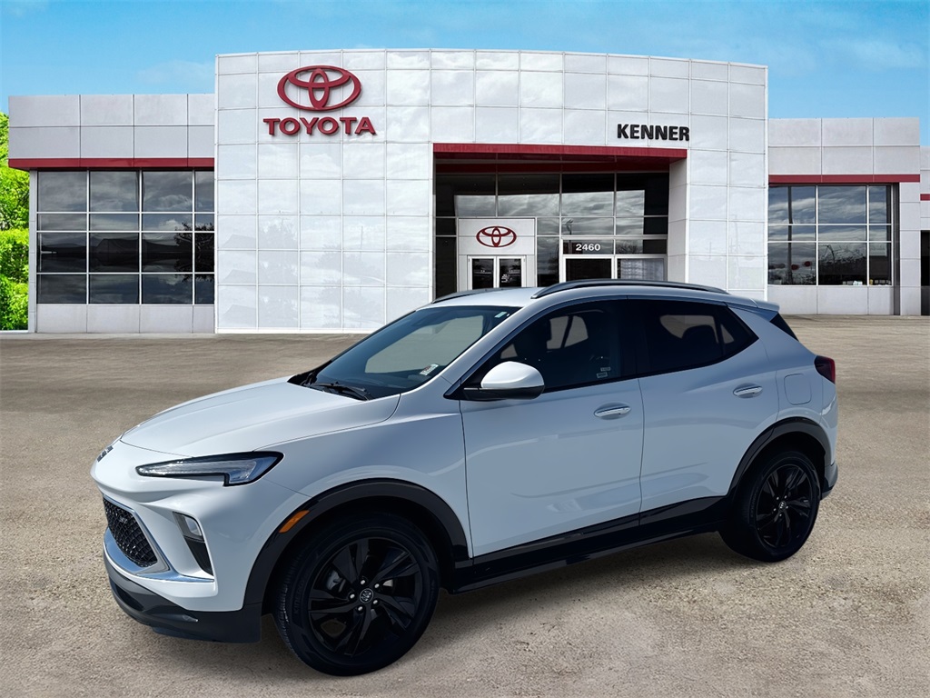 2024 Buick Encore GX Sport Touring photo 3