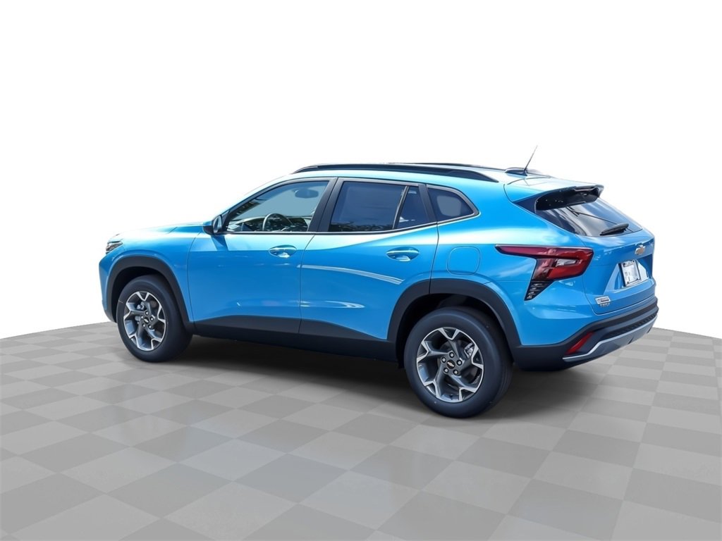 2026 Chevrolet Trax LT photo 7