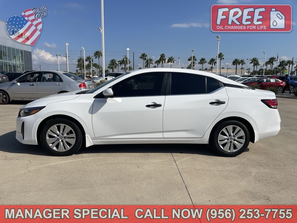 2024 Nissan Sentra S photo 2