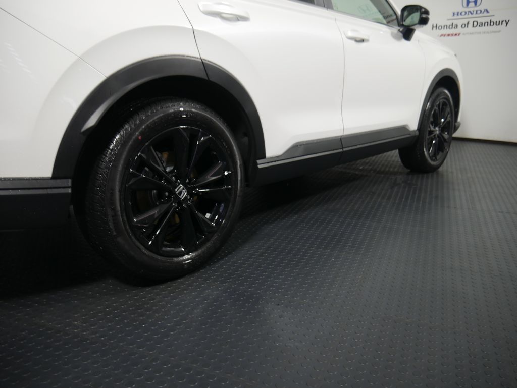 2026 Honda CR-V Sport Touring Hybrid photo 3
