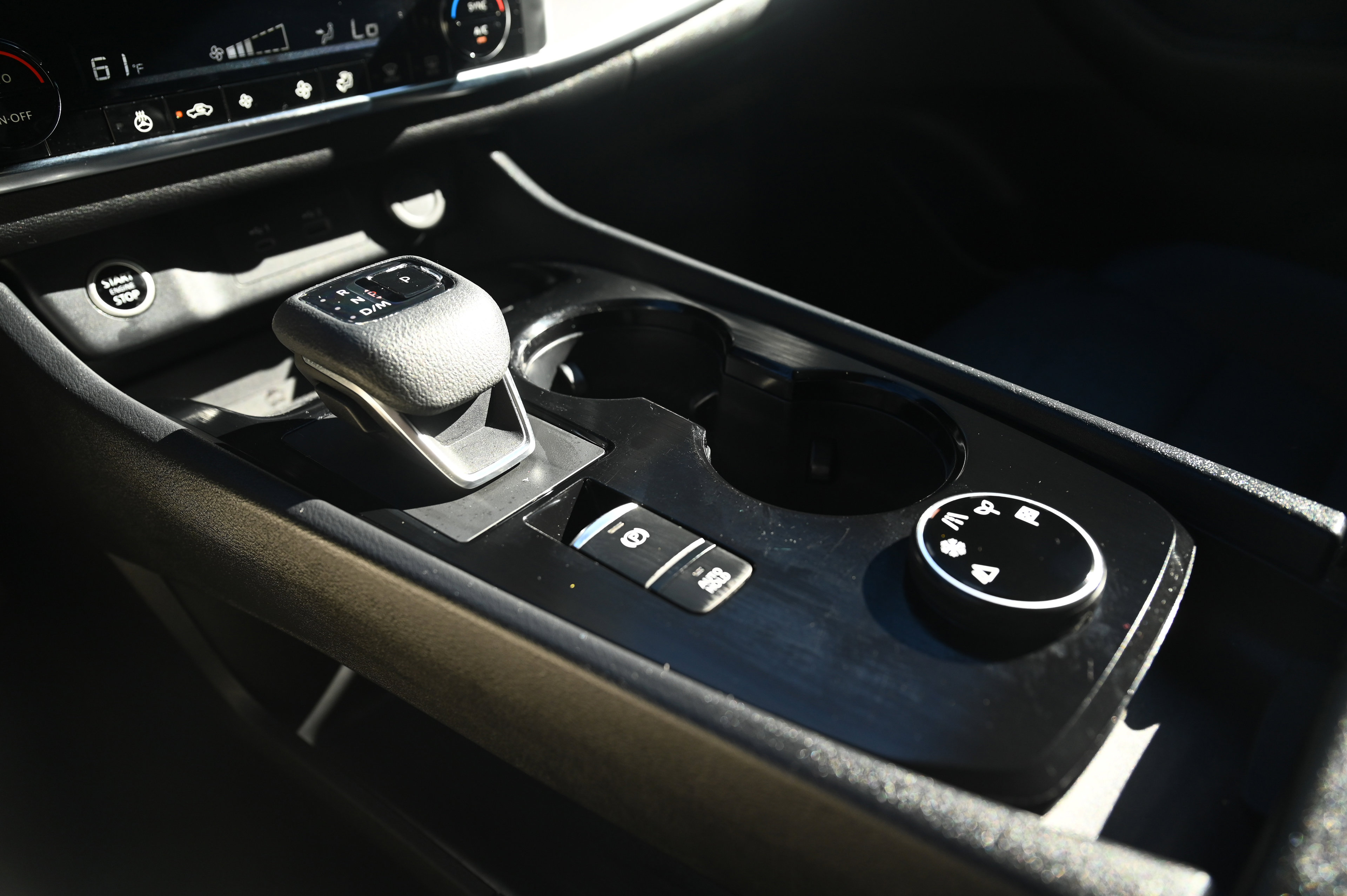 2023 Nissan Rogue SV photo 16
