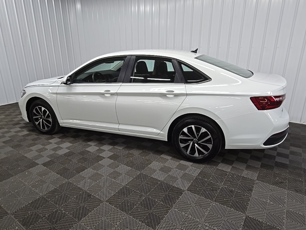 2024 Volkswagen Jetta 1.5T S photo 4