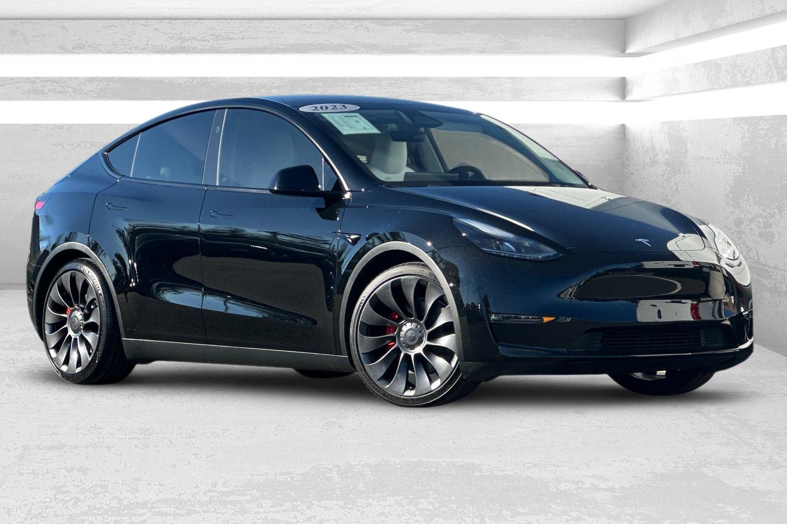 2023 Tesla Model Y Performance's photo