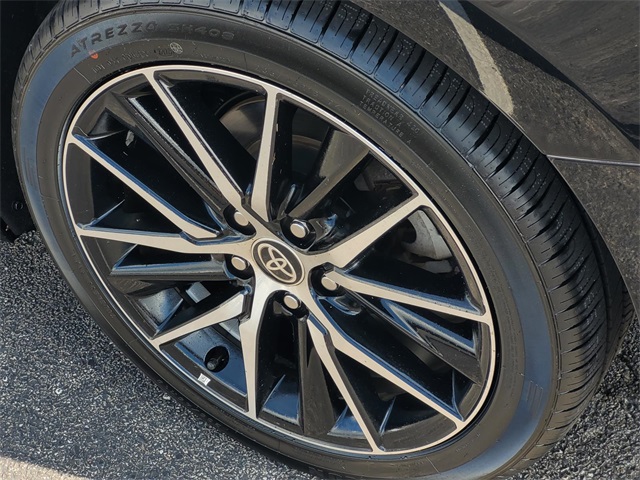 2023 Toyota Camry SE photo 4
