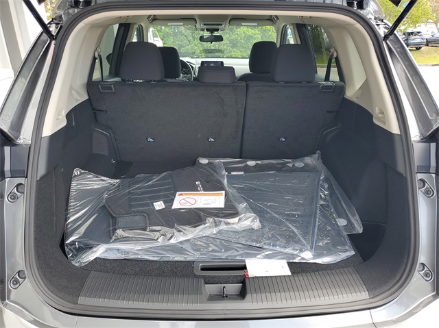 2025 Nissan Rogue S photo 4