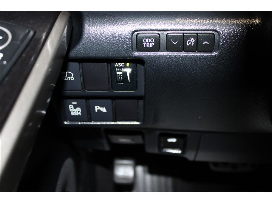2019 Lexus IS 300 photo 26