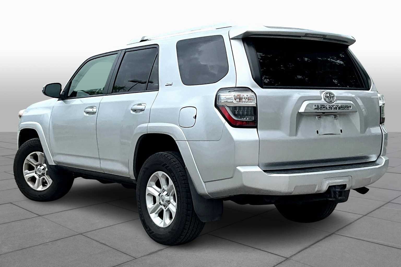 2014 Toyota 4Runner SR5 photo 10