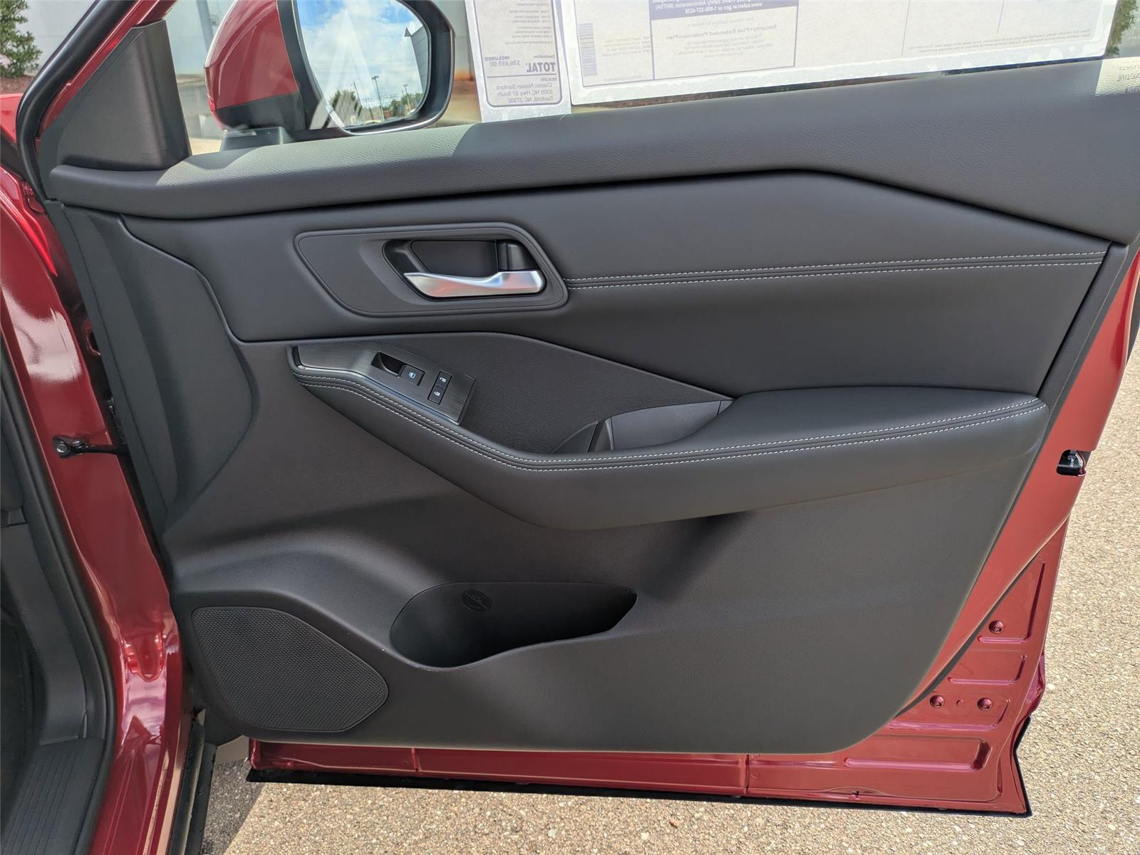 2026 Nissan Rogue SV photo 26