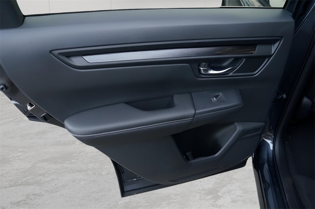 2026 Honda CR-V LX photo 3