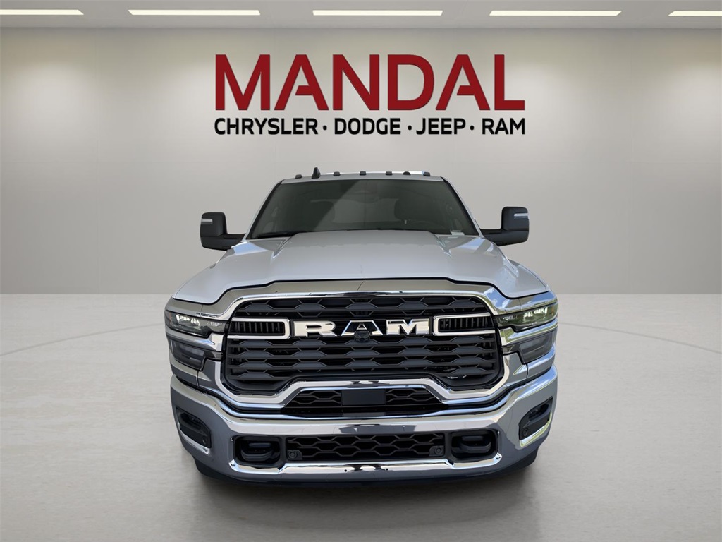 2025 Ram 2500 Tradesman photo 2