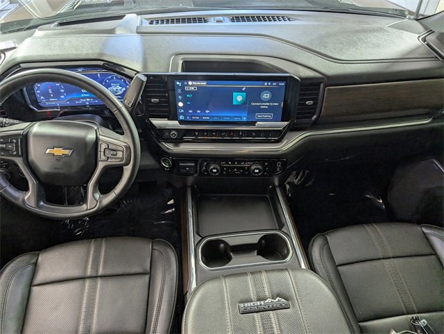 2025 Chevrolet Silverado 2500HD High Country photo 16