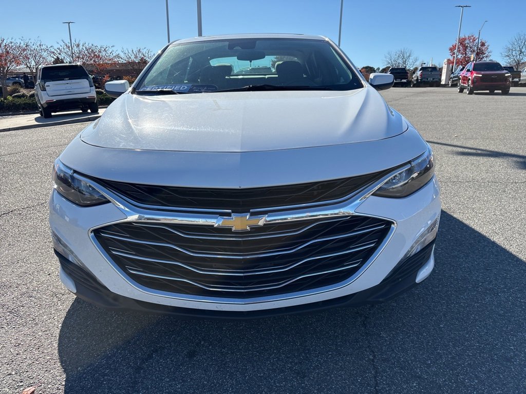 2024 Chevrolet Malibu 1LT photo 3
