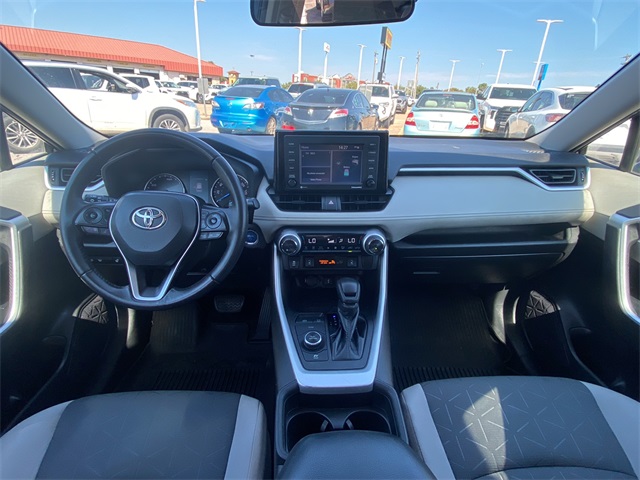 2021 Toyota RAV4 XLE photo 15