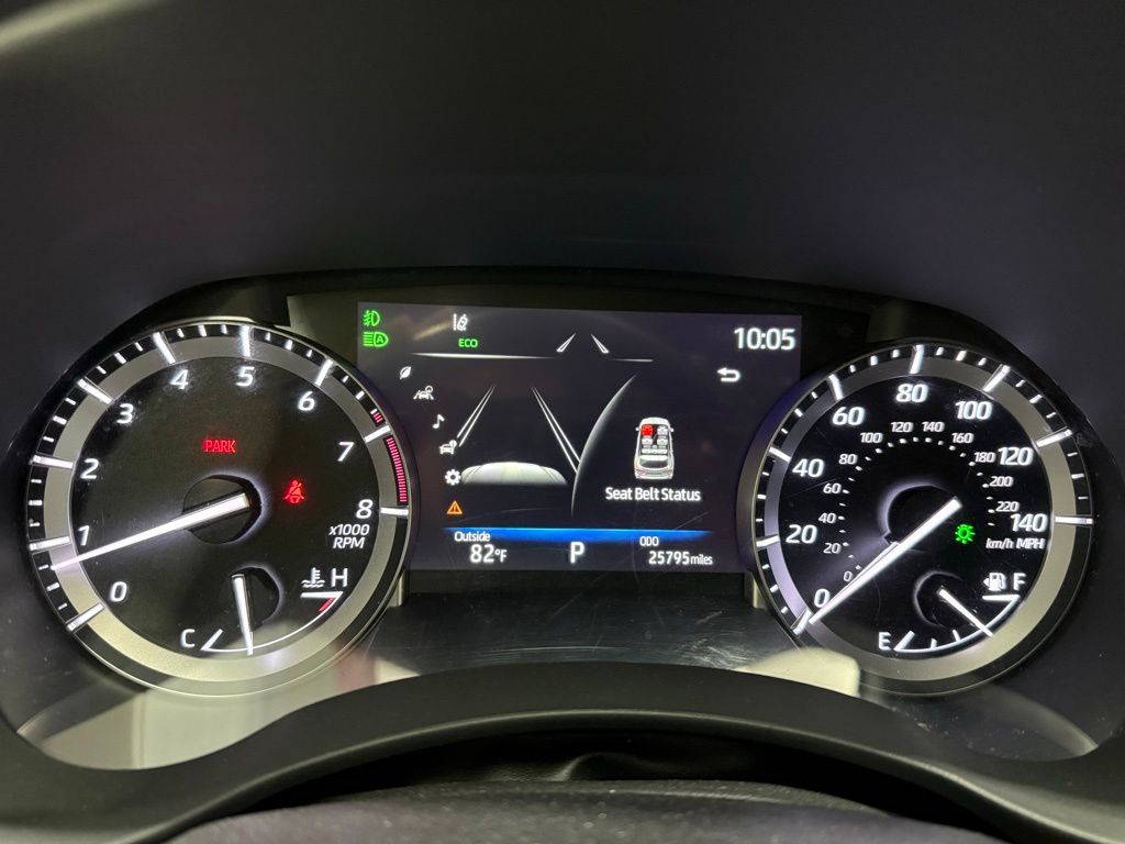 2022 Toyota Highlander XLE photo 3