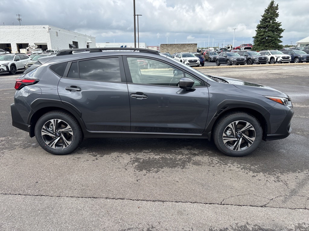 2025 Subaru Crosstrek Premium photo 2