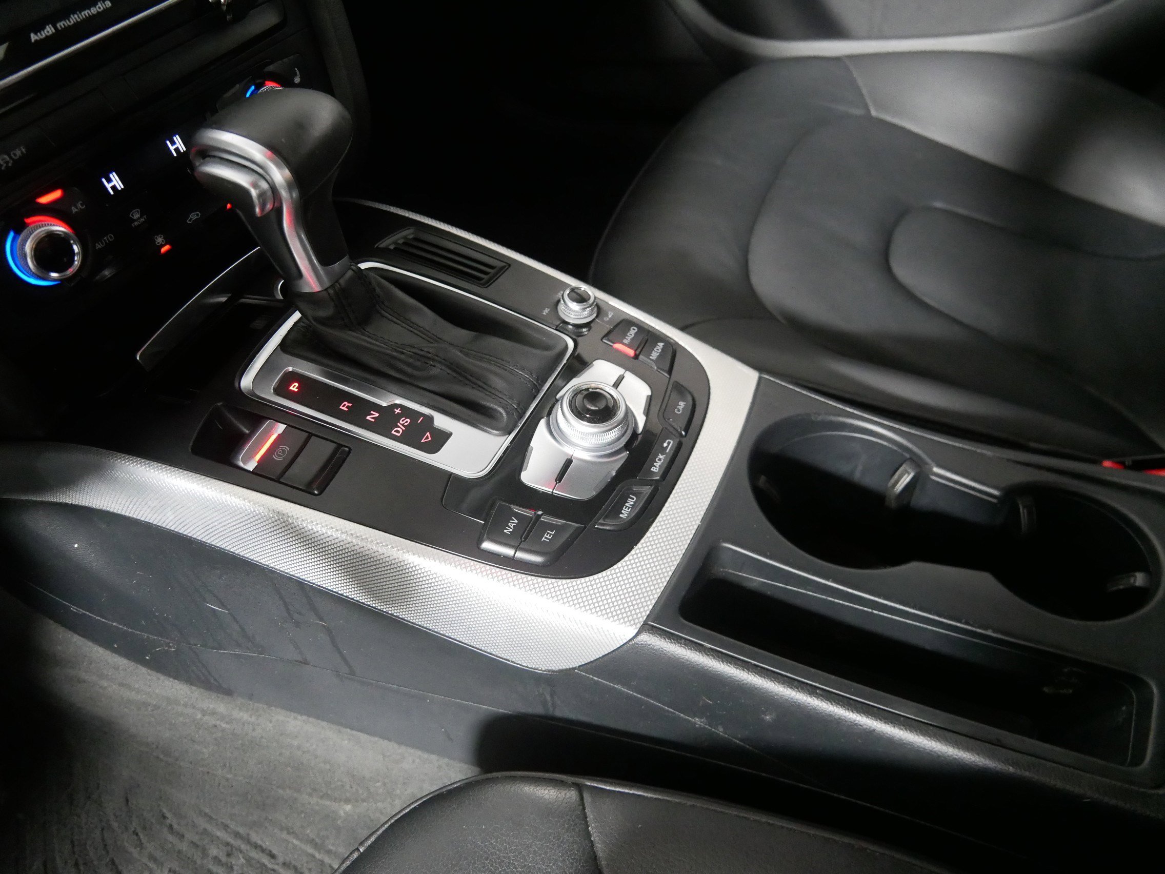 2015 Audi A4 Quattro Premium photo 16