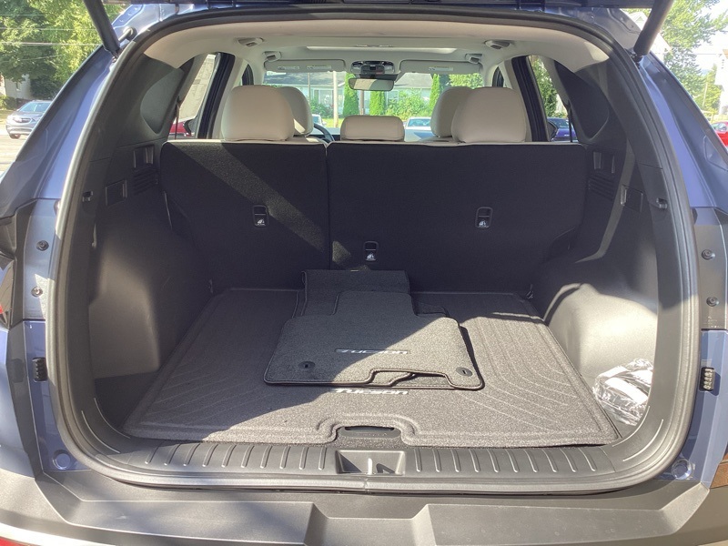 2025 Hyundai Tucson SEL Convenience photo 9