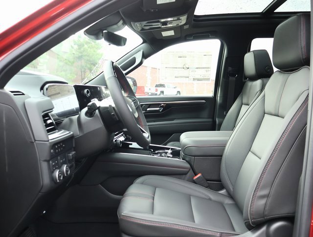 2025 Chevrolet Tahoe RST photo 10
