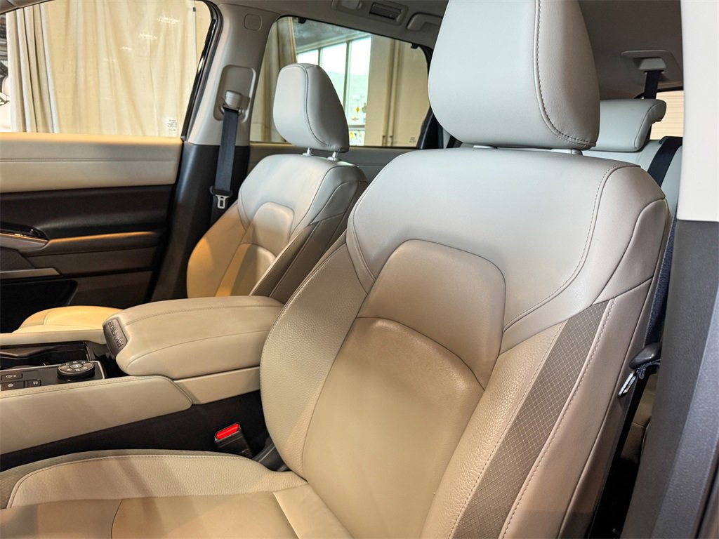 2022 Nissan Pathfinder SL photo 18