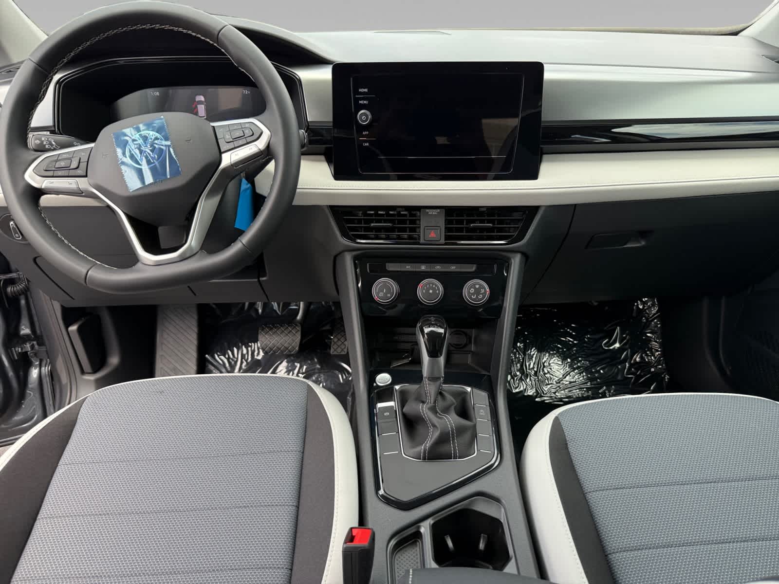 2025 Volkswagen Taos S photo 10