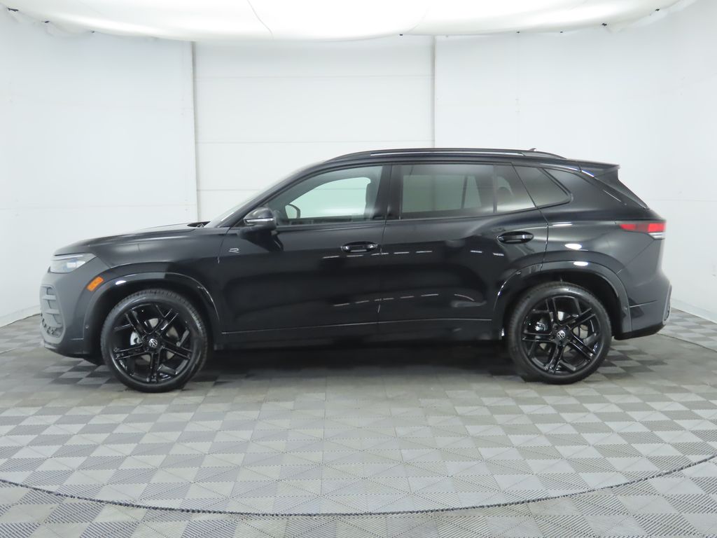 2025 Volkswagen Tiguan SE R-Line Black photo 8