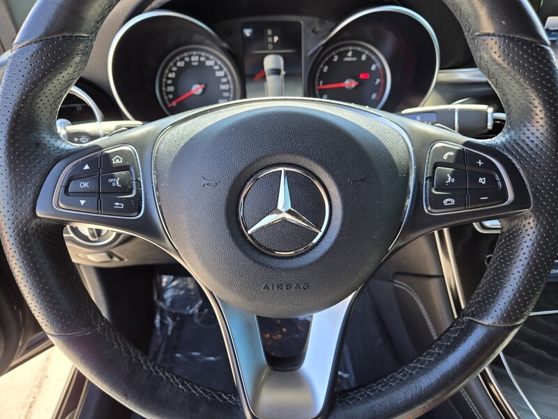 2019 Mercedes Benz GLC 300 photo 15
