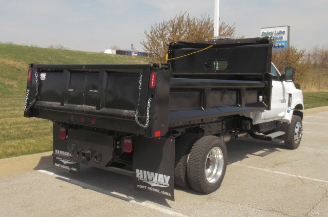 2024 Chevrolet Silverado 5500HD Work Truck photo 3