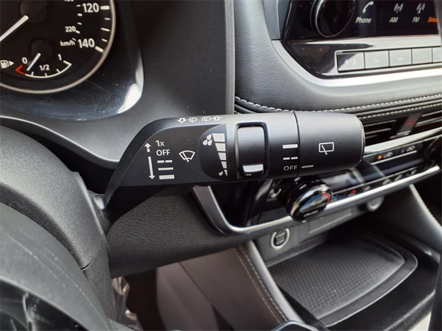 2023 Nissan Rogue SL photo 12