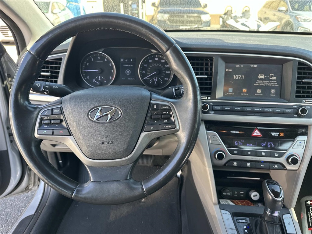 2017 Hyundai Elantra SE photo 4