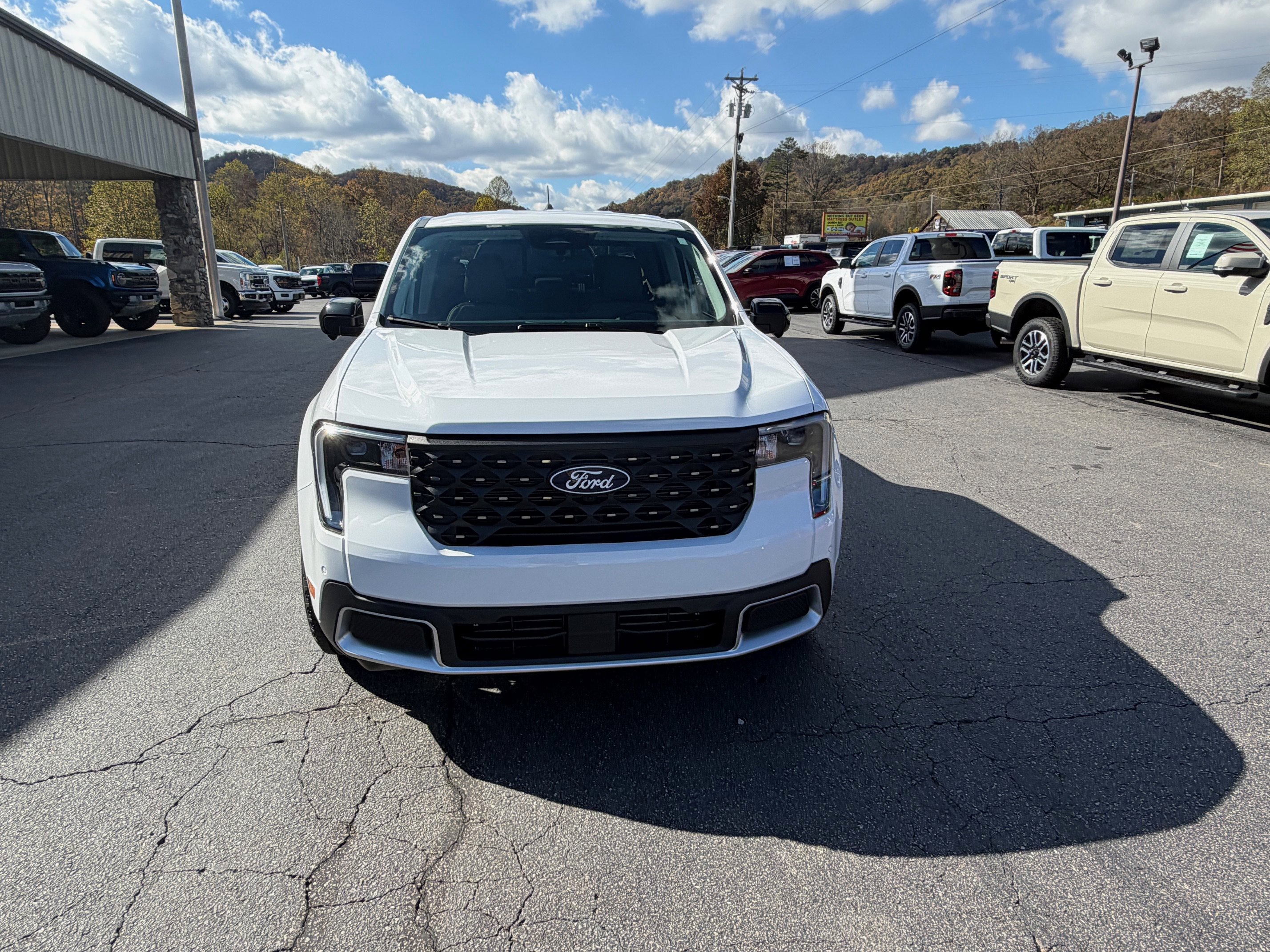 2025 Ford Maverick Lariat photo 4