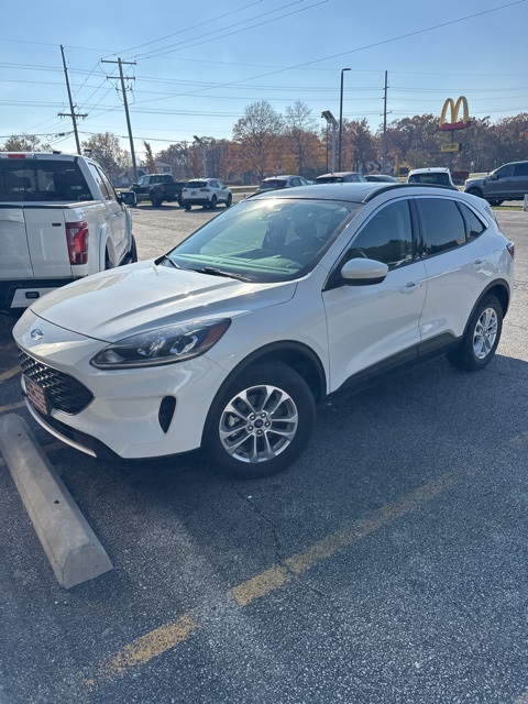 Used 2020 Ford Escape SE with VIN 1FMCU9G64LUA71162 for sale in Valparaiso, IN