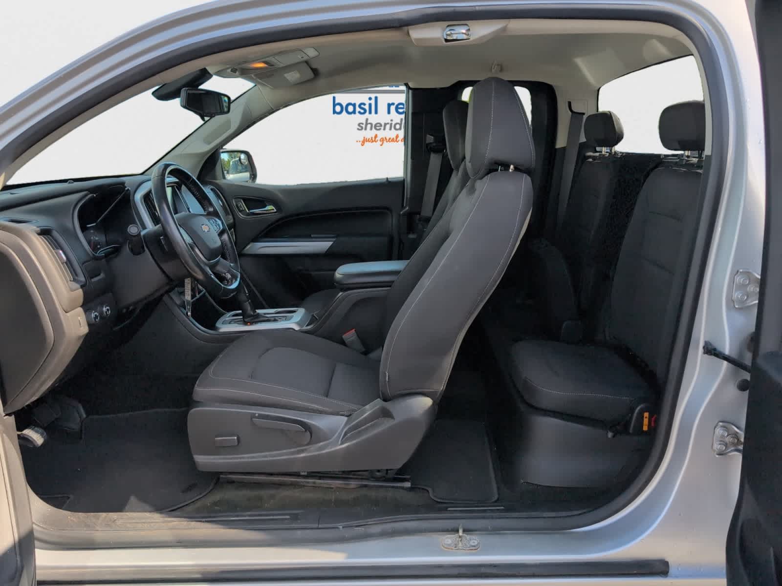 2018 Chevrolet Colorado LT photo 16