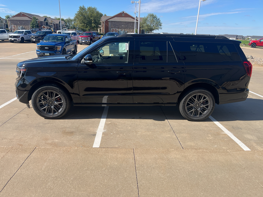 2025 Ford Expedition Platinum MAX photo 4