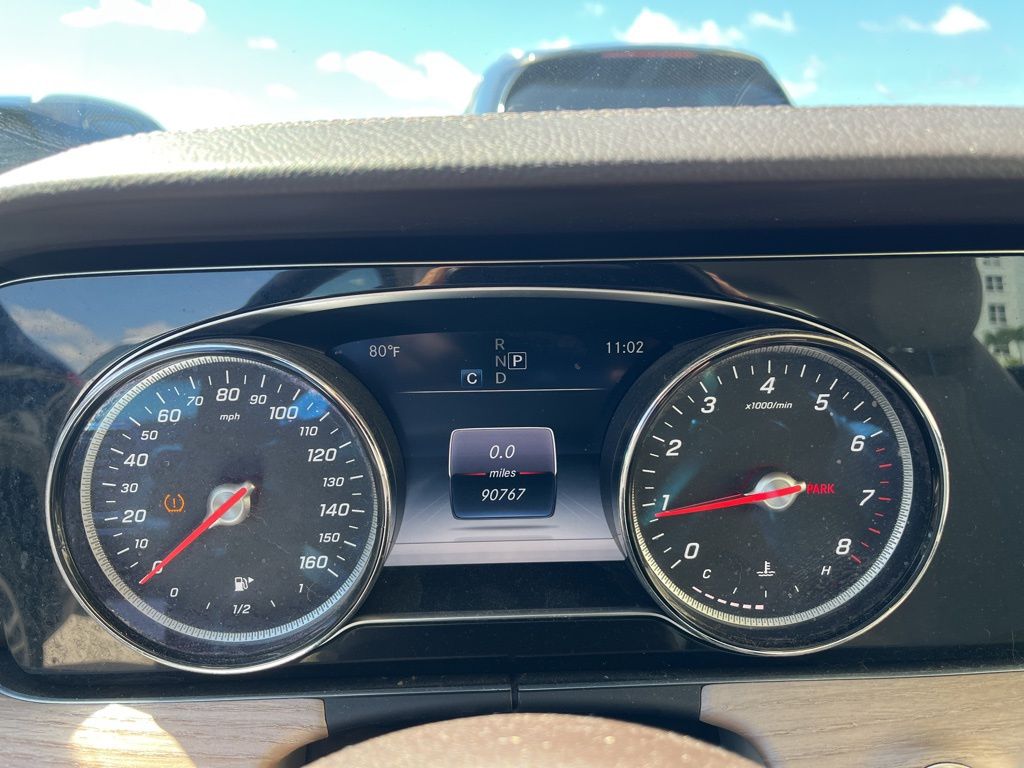 2018 Mercedes Benz E 400 photo 5