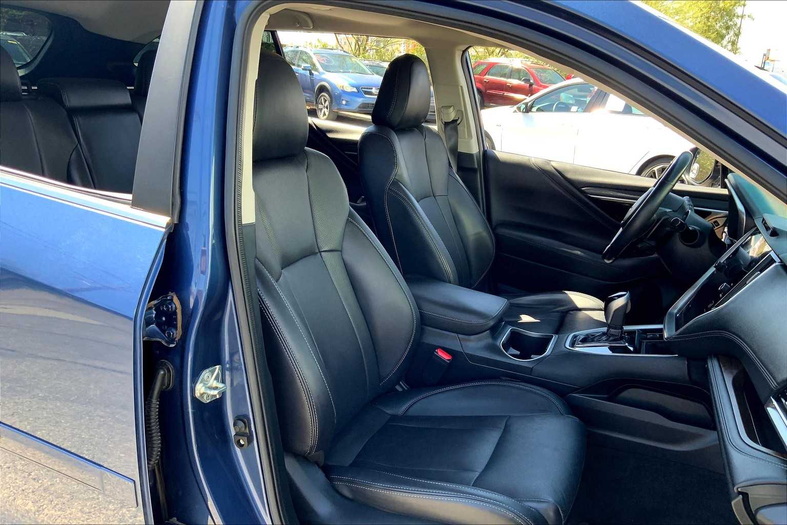 2021 Subaru Outback Limited photo 8