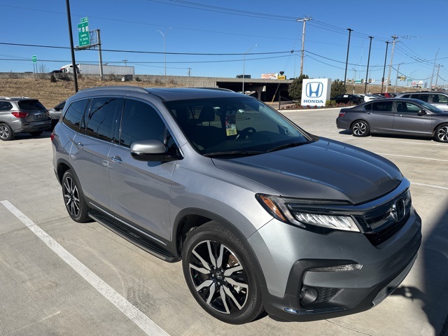 2021 Honda Pilot Elite's photo