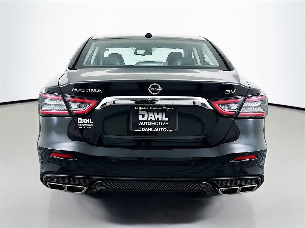 2023 Nissan Maxima SV photo 16