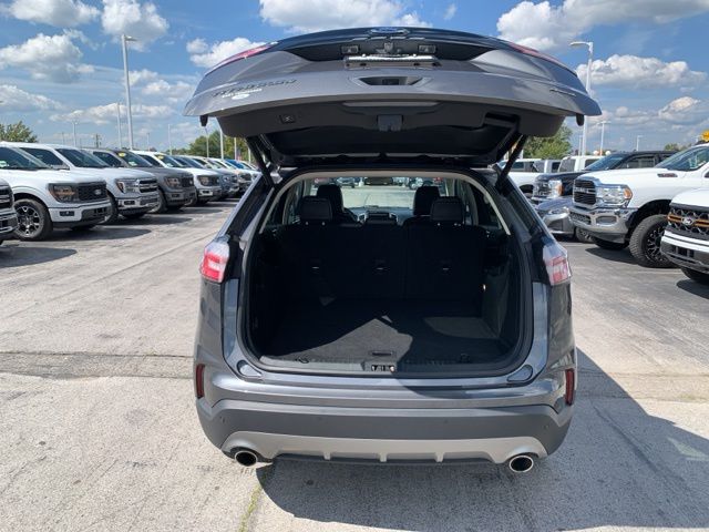 2024 Ford Edge Titanium photo 27