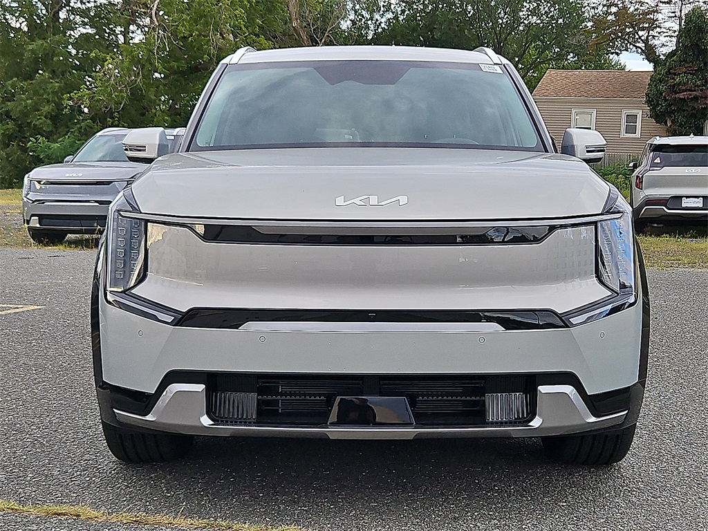 2026 Kia EV9 Land AWD photo 2