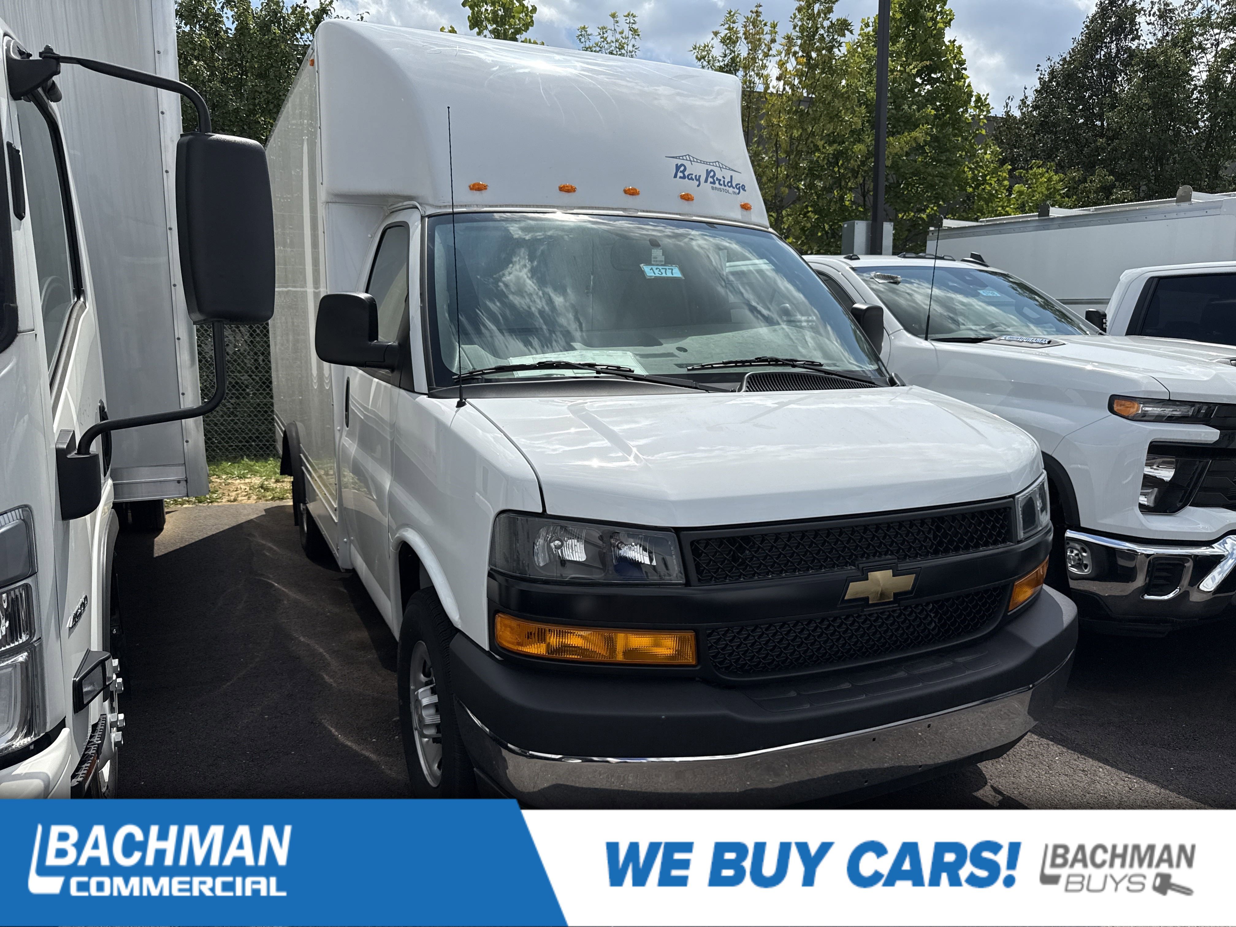 2024 Chevrolet Express Cutaway Base's photo