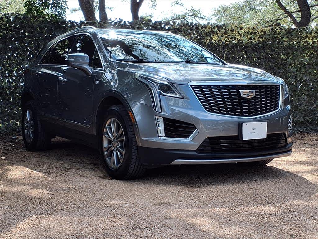 2021 Cadillac XT5 Premium Luxury photo 2