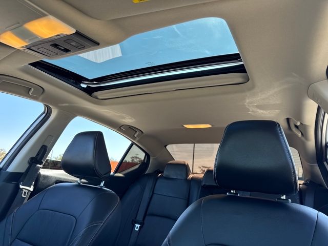 2023 Nissan Altima 2.5 SR photo 17