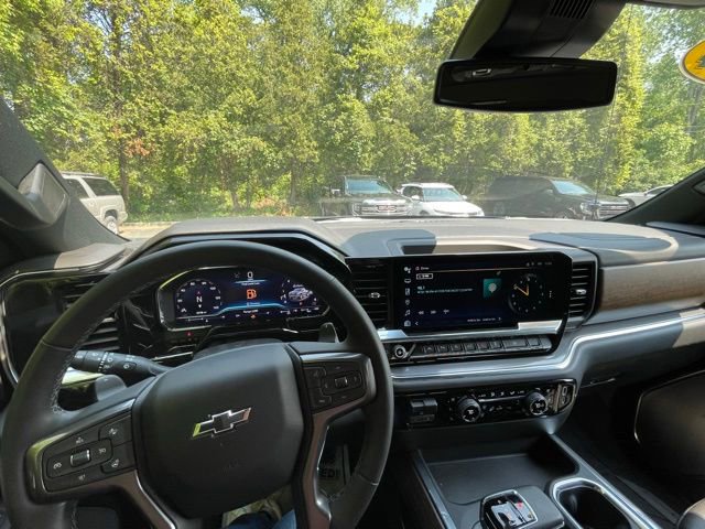 2024 Chevrolet Silverado 1500 High Country photo 19