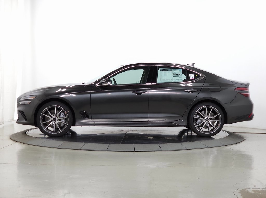 2026 Genesis G70 2.5T AWD photo 4